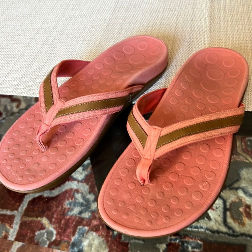 ORTHAHEEL SANDALS SIZE10